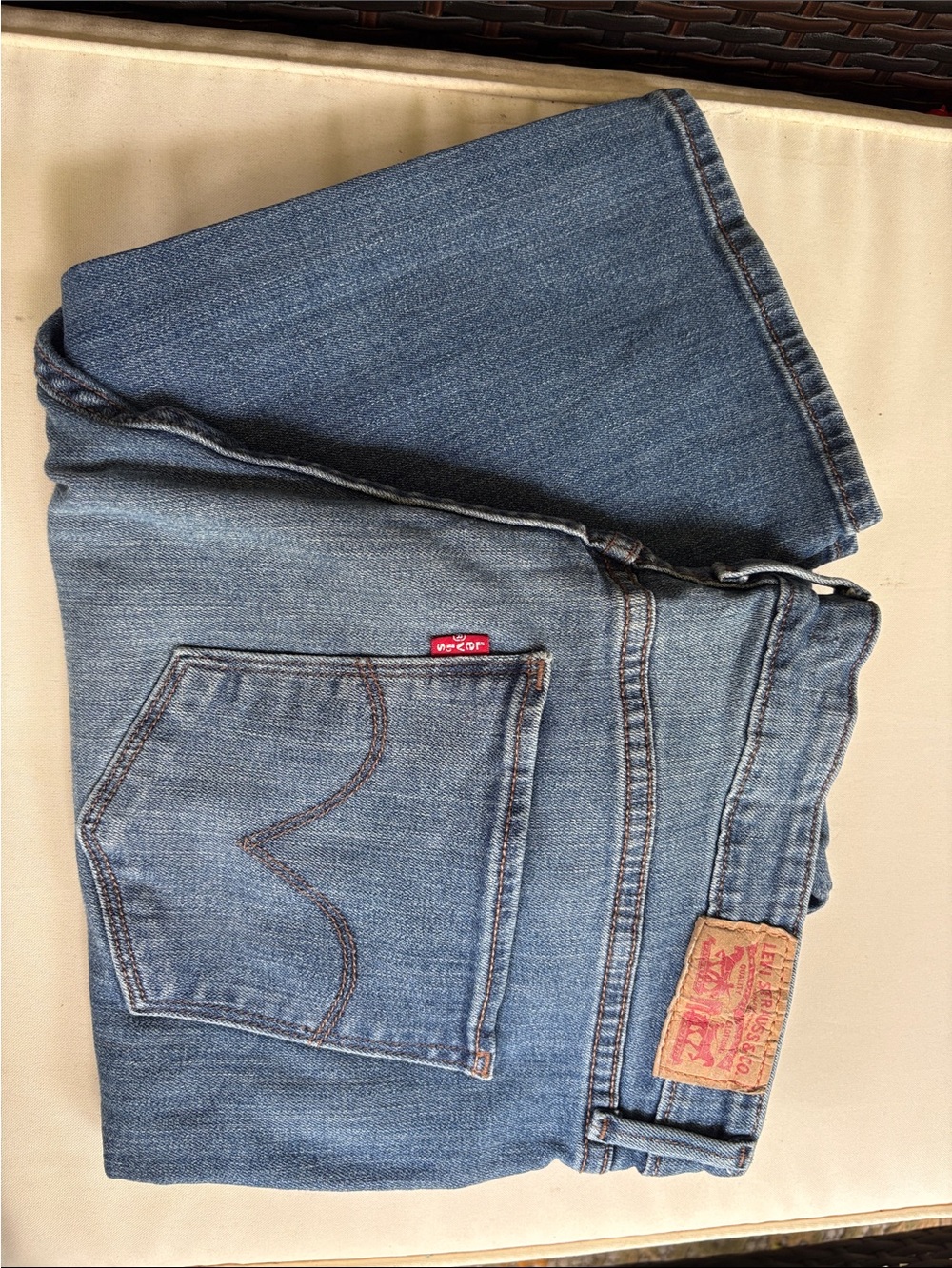 Levi's Woman’s Medium Blue Straight Jeans with Branded Patch
